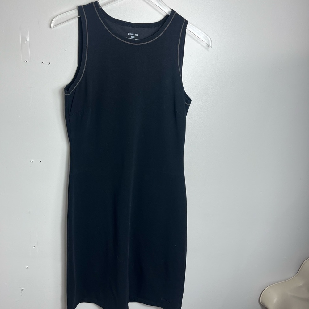 Patagonia black beach dress size small 1566